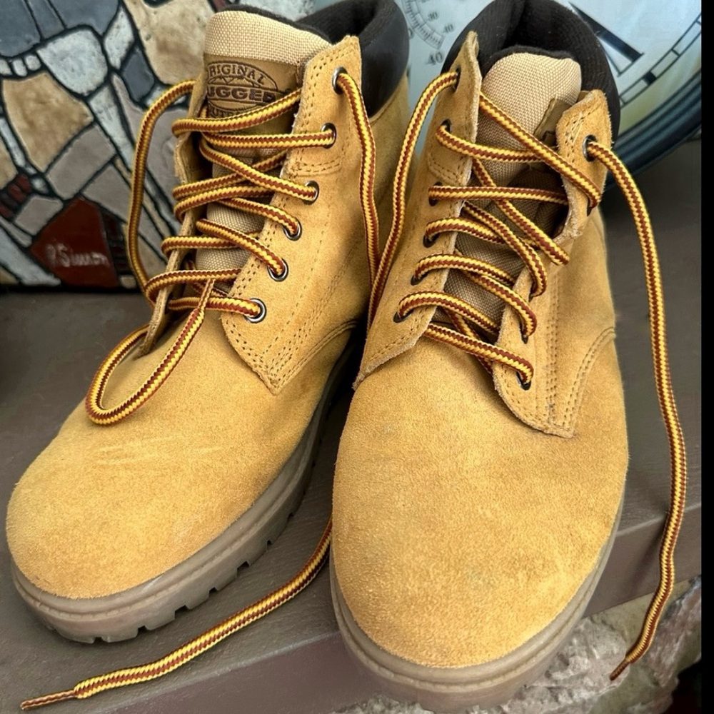 Rugged Outback Work Boots 7.5
